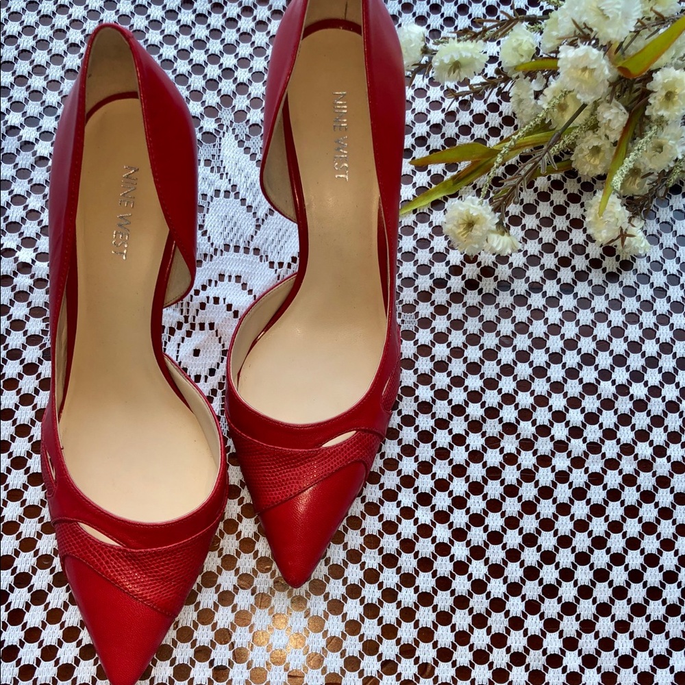 Nine West Women’s “Kismet” Leather Dress Pump